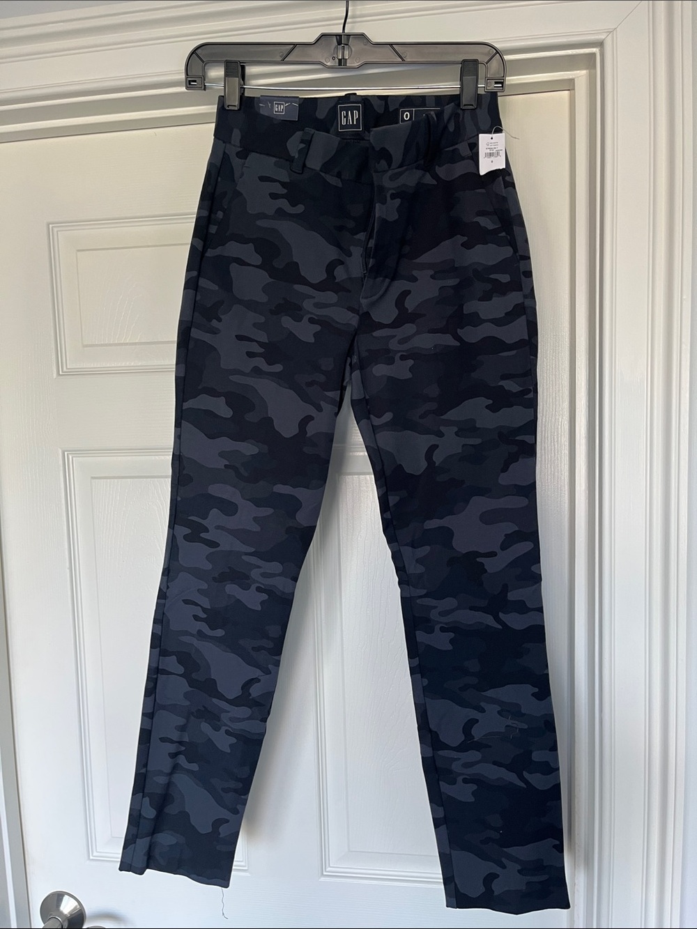 GAP Black & Dark Gray Camouflage Straight Pants